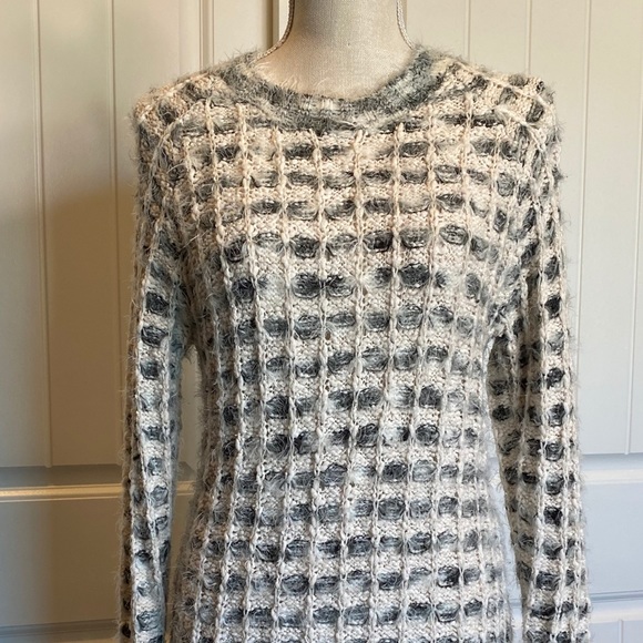 Katsumi White Gray Fuzzy Long Sleeve Knit Sweater - Picture 4 of 11